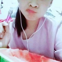 吃货主播吃小瓜视频大全,吃货主播带你畅游小瓜美食世界